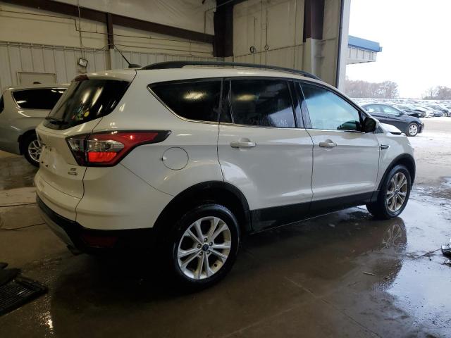 Photo 2 VIN: 1FMCU9GD9HUB13542 - FORD ESCAPE SE 