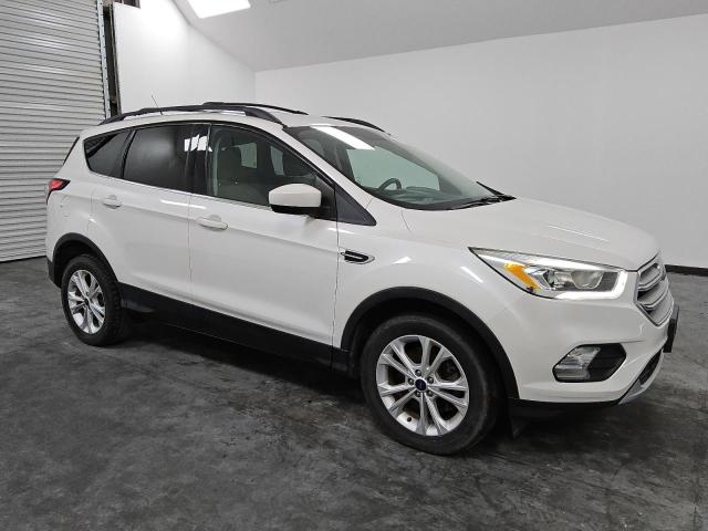 Photo 3 VIN: 1FMCU9GD9HUC16850 - FORD ESCAPE SE 