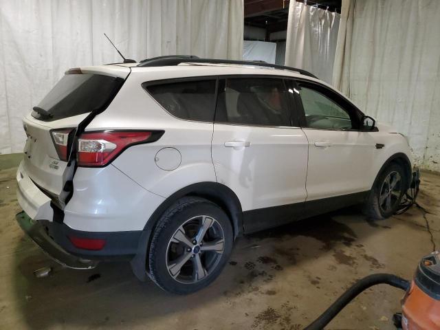 Photo 2 VIN: 1FMCU9GD9HUC32580 - FORD ESCAPE SE 