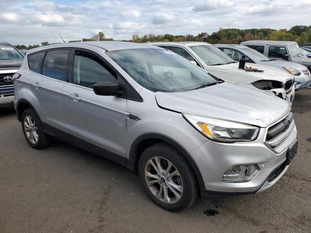 Photo 3 VIN: 1FMCU9GD9HUC71136 - FORD ESCAPE SE 