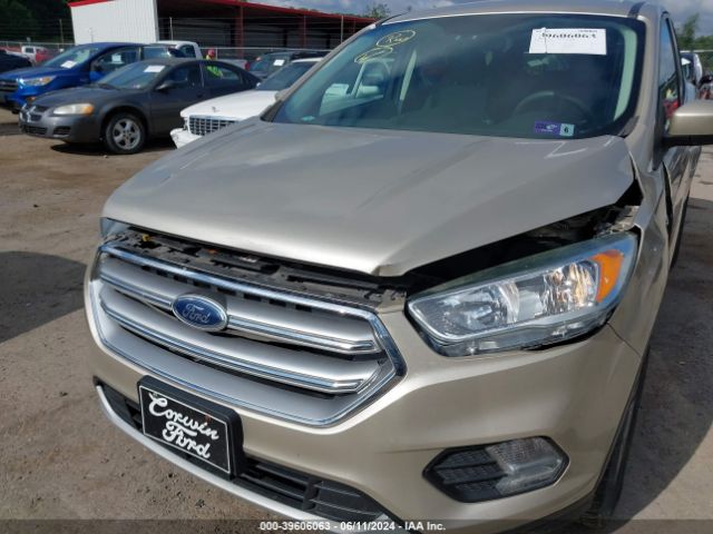 Photo 5 VIN: 1FMCU9GD9HUD17368 - FORD ESCAPE 