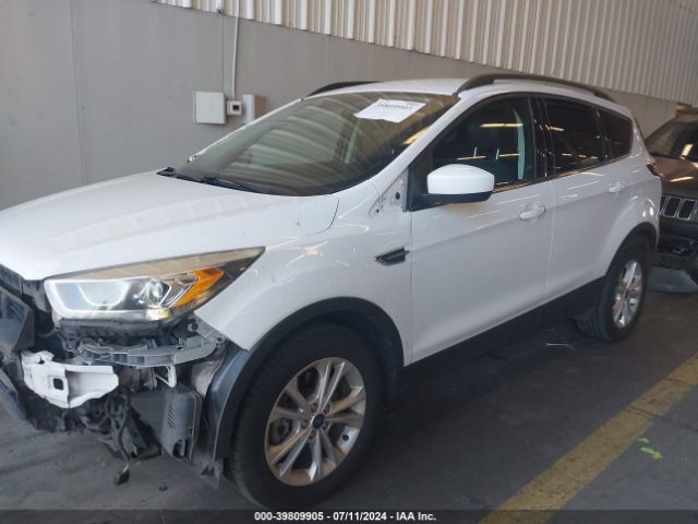 Photo 1 VIN: 1FMCU9GD9HUD45204 - FORD ESCAPE 