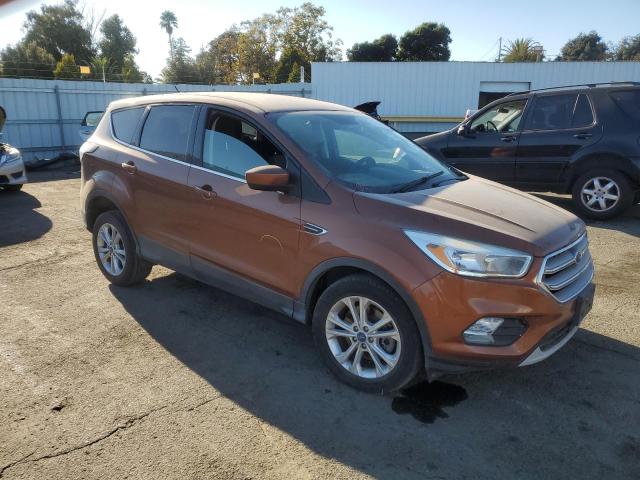 Photo 3 VIN: 1FMCU9GD9HUD94600 - FORD ESCAPE SE 