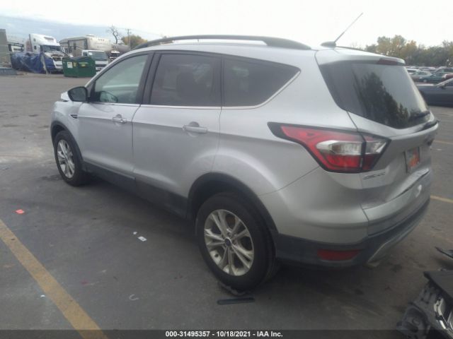 Photo 2 VIN: 1FMCU9GD9JUA05055 - FORD ESCAPE 