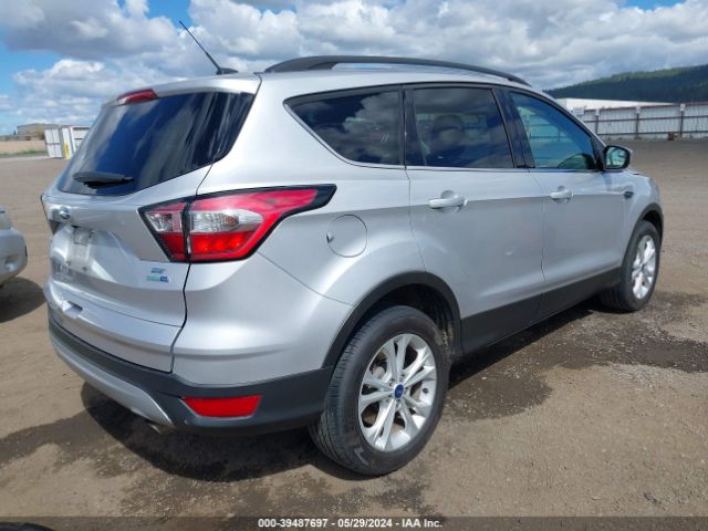 Photo 3 VIN: 1FMCU9GD9JUA26925 - FORD ESCAPE 