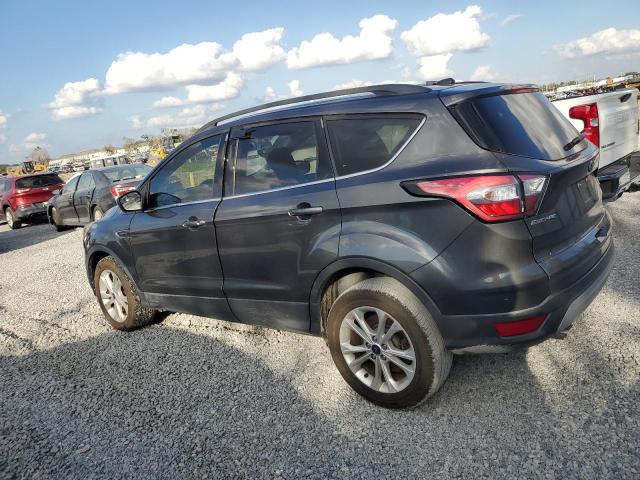 Photo 1 VIN: 1FMCU9GD9JUA69967 - FORD ESCAPE SE 