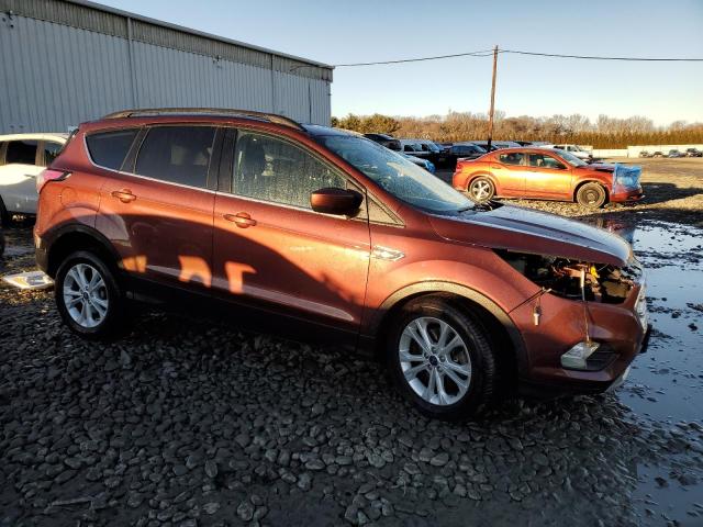 Photo 3 VIN: 1FMCU9GD9JUA73839 - FORD ESCAPE 