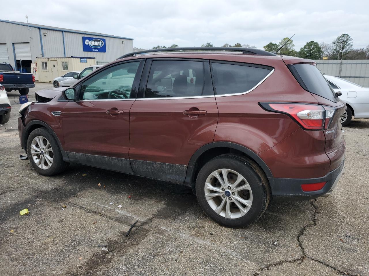 Photo 1 VIN: 1FMCU9GD9JUB45509 - FORD ESCAPE 