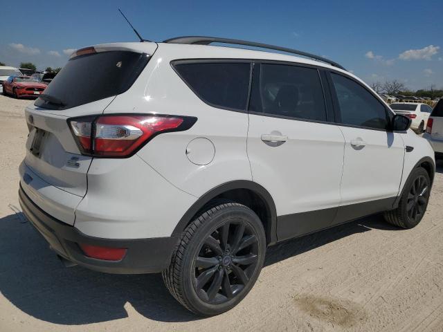 Photo 2 VIN: 1FMCU9GD9JUB55800 - FORD ESCAPE SE 