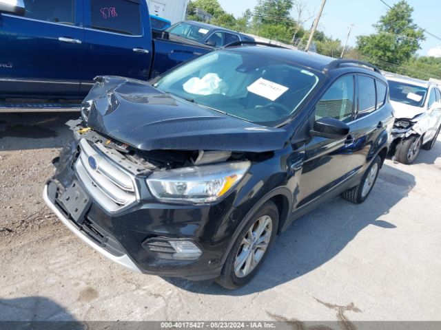 Photo 1 VIN: 1FMCU9GD9JUB59121 - FORD ESCAPE 