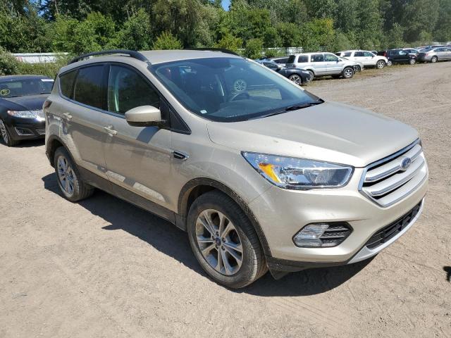 Photo 3 VIN: 1FMCU9GD9JUB82642 - FORD ESCAPE SE 