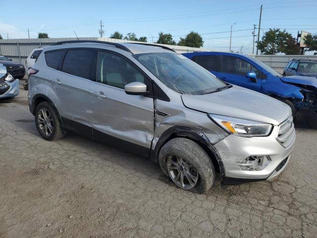 Photo 3 VIN: 1FMCU9GD9JUC63169 - FORD ESCAPE SE 