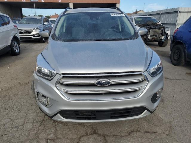 Photo 4 VIN: 1FMCU9GD9JUC63169 - FORD ESCAPE SE 