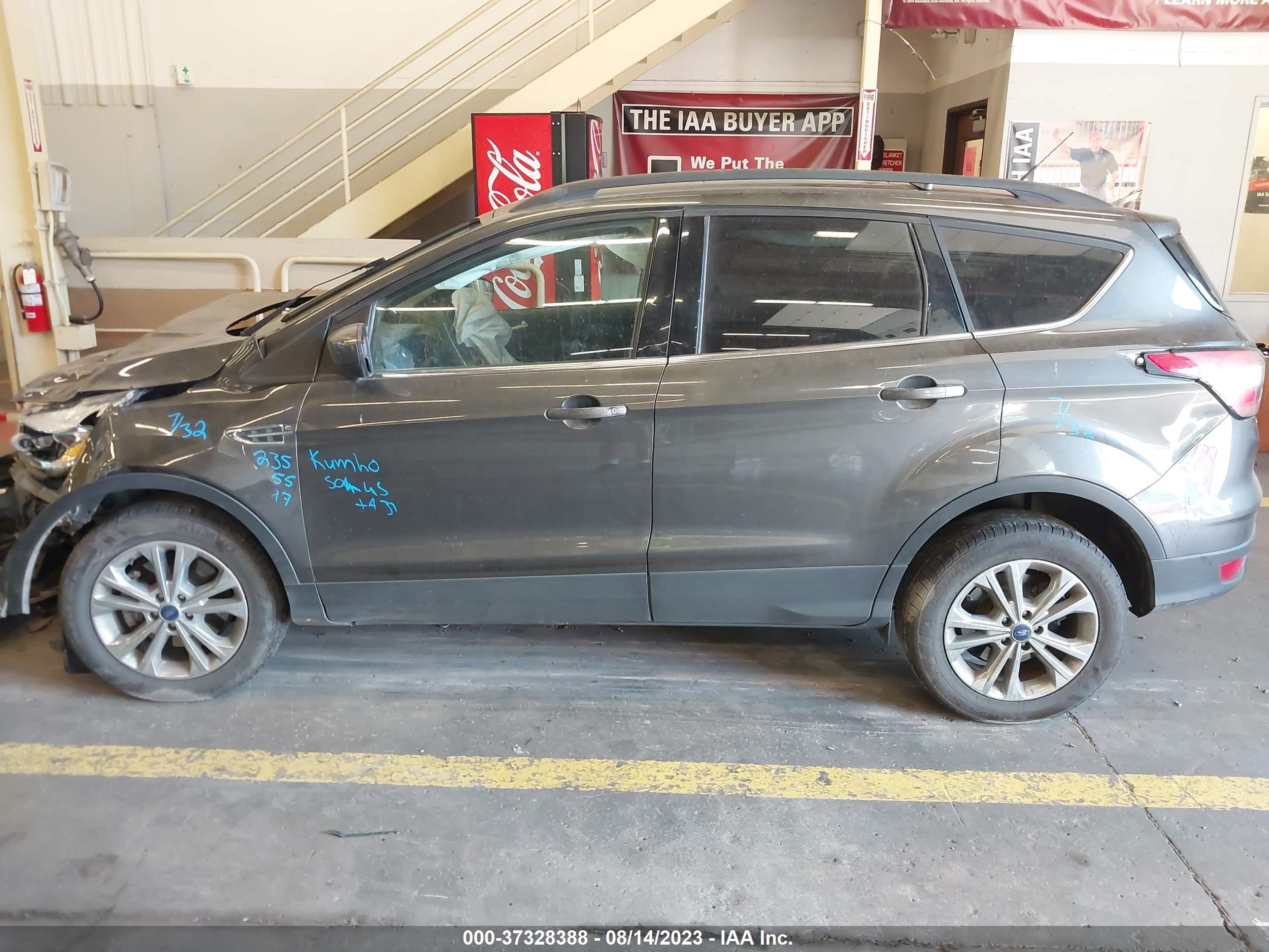 Photo 14 VIN: 1FMCU9GD9JUC90114 - FORD ESCAPE 