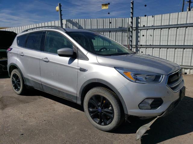 Photo 3 VIN: 1FMCU9GD9JUD06375 - FORD ESCAPE SE 