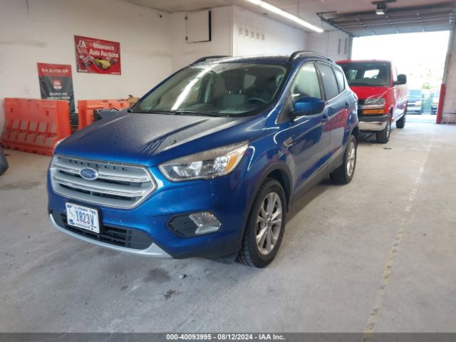 Photo 1 VIN: 1FMCU9GD9JUD31096 - FORD ESCAPE 