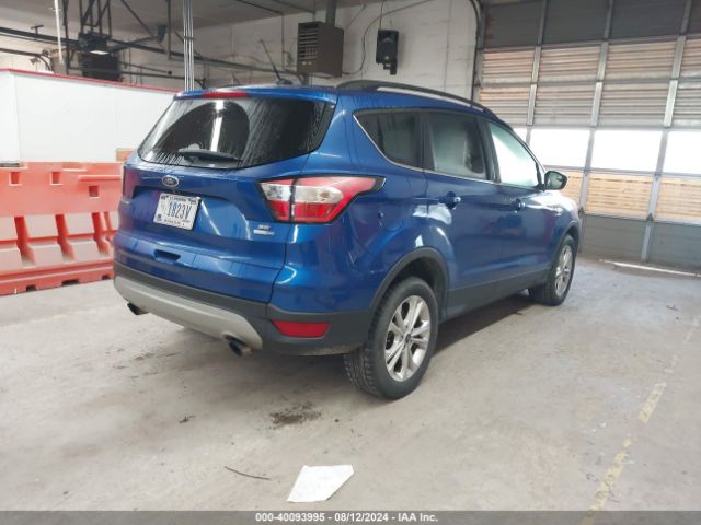 Photo 3 VIN: 1FMCU9GD9JUD31096 - FORD ESCAPE 