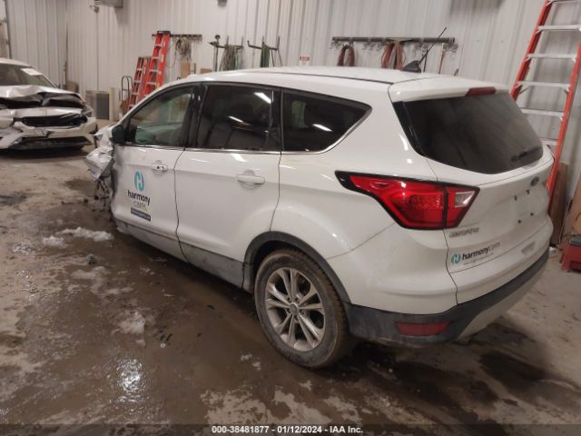 Photo 2 VIN: 1FMCU9GD9KUB65437 - FORD ESCAPE 