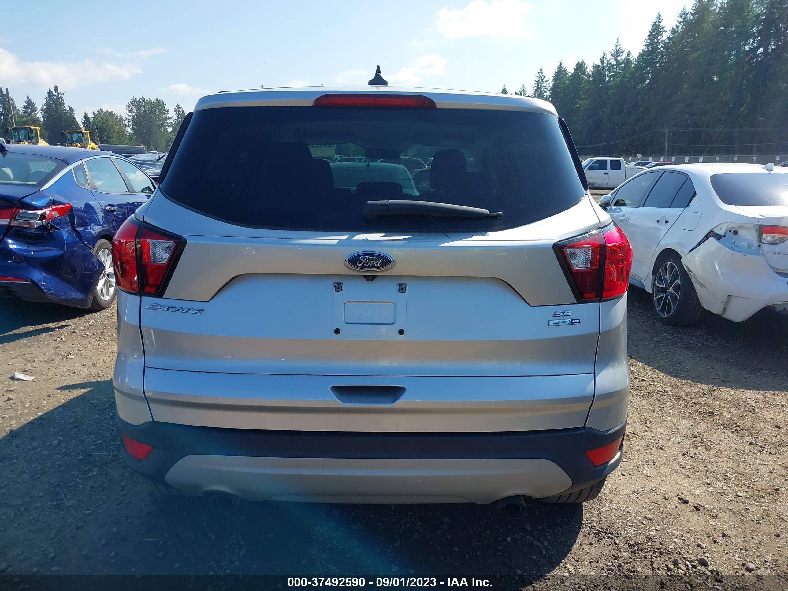 Photo 14 VIN: 1FMCU9GD9KUC06262 - FORD ESCAPE 