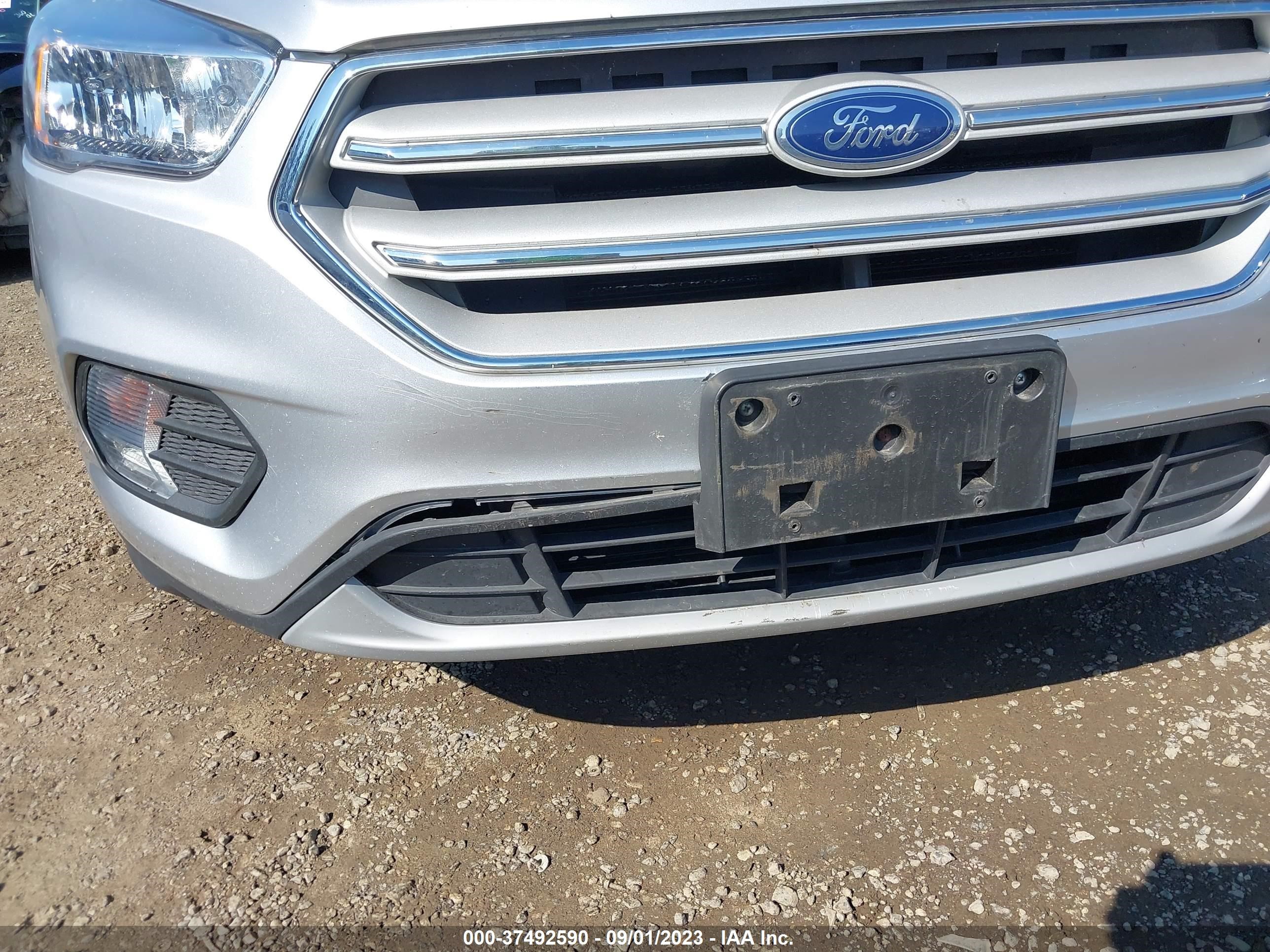 Photo 5 VIN: 1FMCU9GD9KUC06262 - FORD ESCAPE 