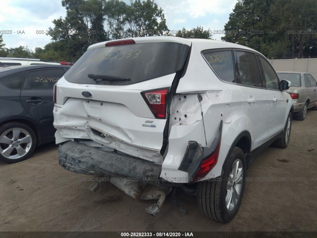 Photo 5 VIN: 1FMCU9GD9KUC24969 - FORD ESCAPE 