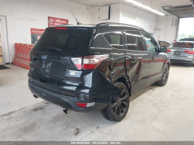 Photo 3 VIN: 1FMCU9GDXHUC41112 - FORD ESCAPE 