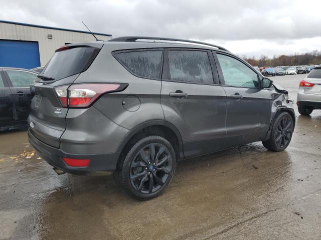 Photo 2 VIN: 1FMCU9GDXHUD73786 - FORD ESCAPE 