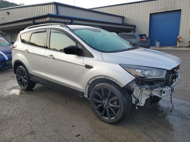 Photo 3 VIN: 1FMCU9GDXHUE88663 - FORD ESCAPE SE 