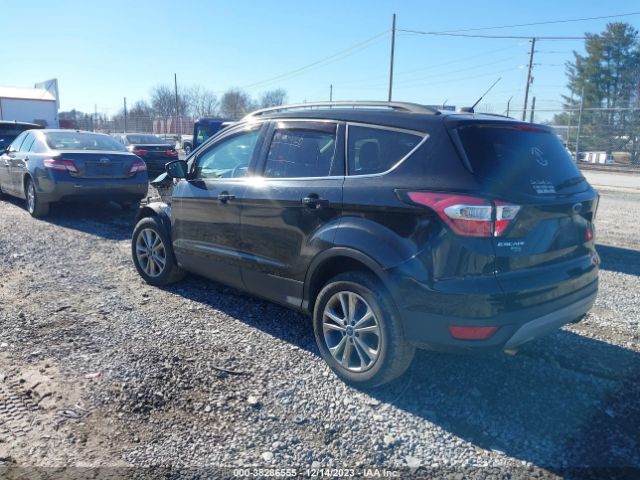 Photo 2 VIN: 1FMCU9GDXJUA11656 - FORD ESCAPE 