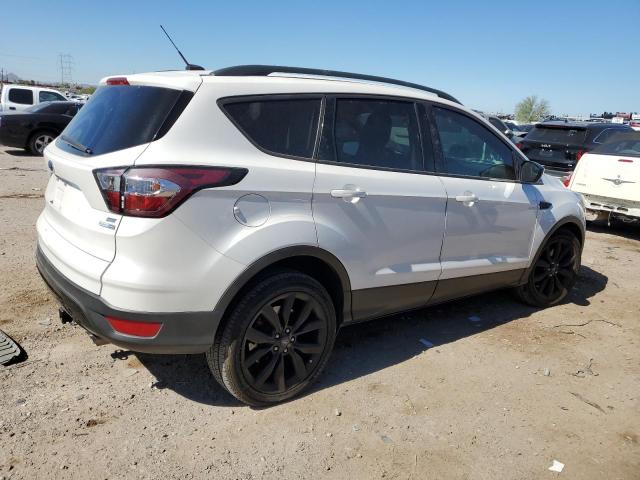 Photo 2 VIN: 1FMCU9GDXJUA24603 - FORD ESCAPE SE 