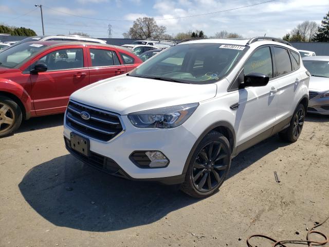 Photo 1 VIN: 1FMCU9GDXJUA30143 - FORD ESCAPE SE 