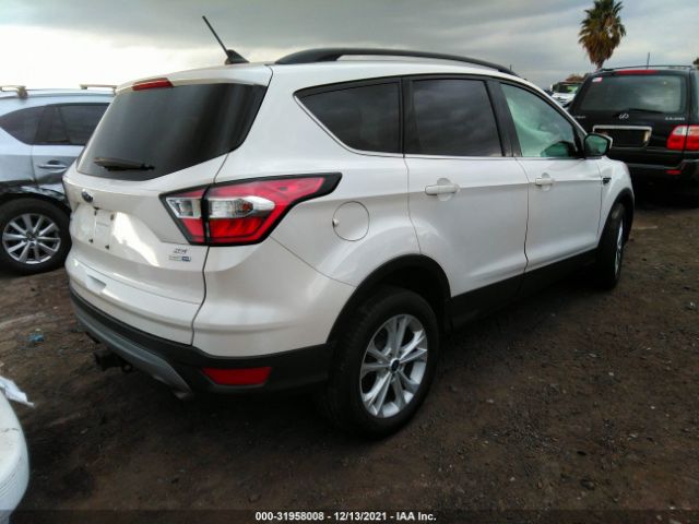 Photo 3 VIN: 1FMCU9GDXJUA42695 - FORD ESCAPE 