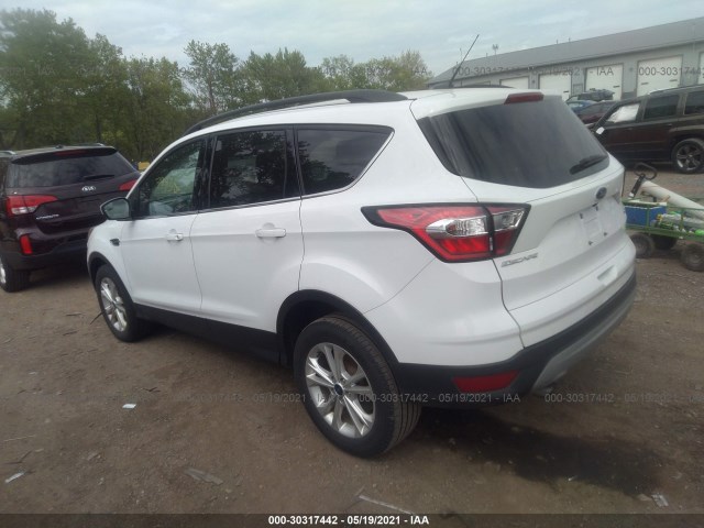 Photo 2 VIN: 1FMCU9GDXJUA43040 - FORD ESCAPE 