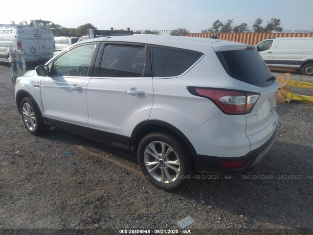 Photo 2 VIN: 1FMCU9GDXJUA63997 - FORD ESCAPE 