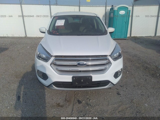 Photo 5 VIN: 1FMCU9GDXJUA63997 - FORD ESCAPE 