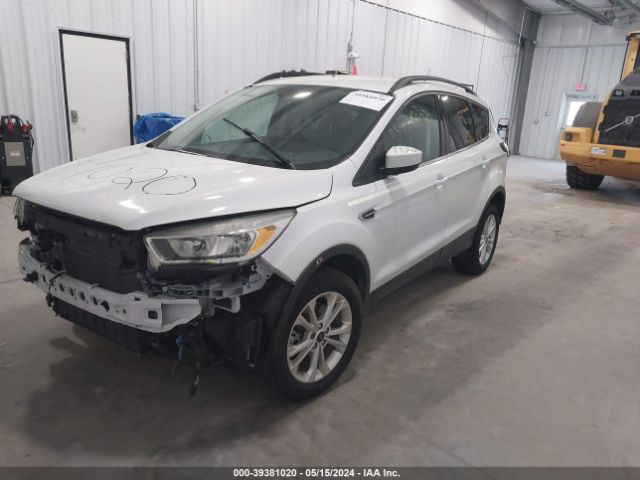 Photo 1 VIN: 1FMCU9GDXJUB25723 - FORD ESCAPE 