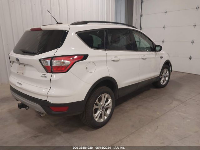 Photo 3 VIN: 1FMCU9GDXJUB25723 - FORD ESCAPE 