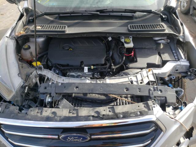 Photo 6 VIN: 1FMCU9GDXJUB31263 - FORD ESCAPE SE 