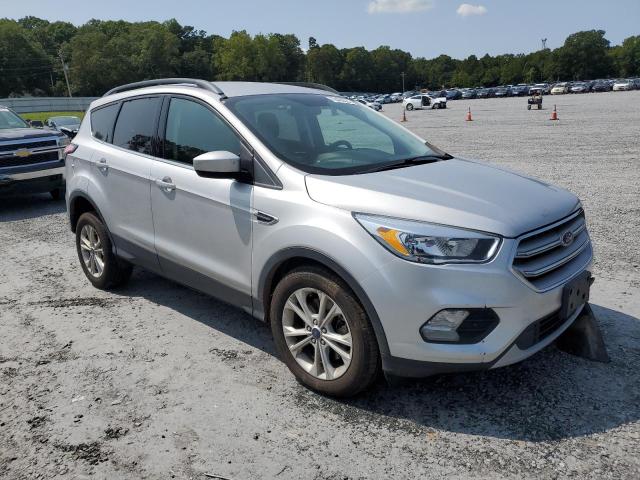 Photo 3 VIN: 1FMCU9GDXJUB55000 - FORD ESCAPE SE 