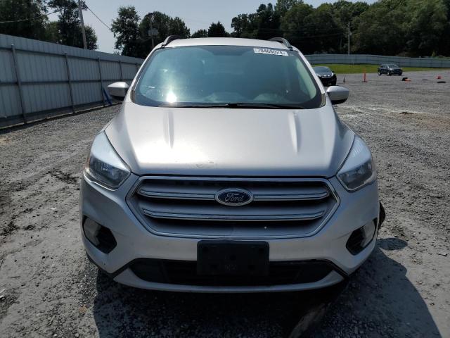 Photo 4 VIN: 1FMCU9GDXJUB55000 - FORD ESCAPE SE 