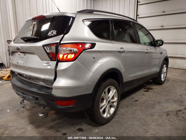 Photo 3 VIN: 1FMCU9GDXJUB73545 - FORD ESCAPE 