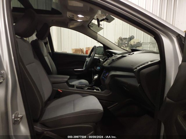 Photo 4 VIN: 1FMCU9GDXJUB73545 - FORD ESCAPE 