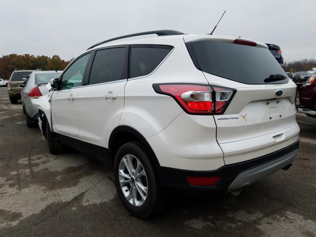 Photo 2 VIN: 1FMCU9GDXJUC01098 - FORD ESCAPE SE 