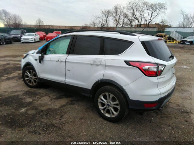 Photo 2 VIN: 1FMCU9GDXJUC54187 - FORD ESCAPE 