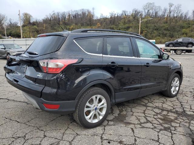 Photo 2 VIN: 1FMCU9GDXJUD13402 - FORD ESCAPE SE 