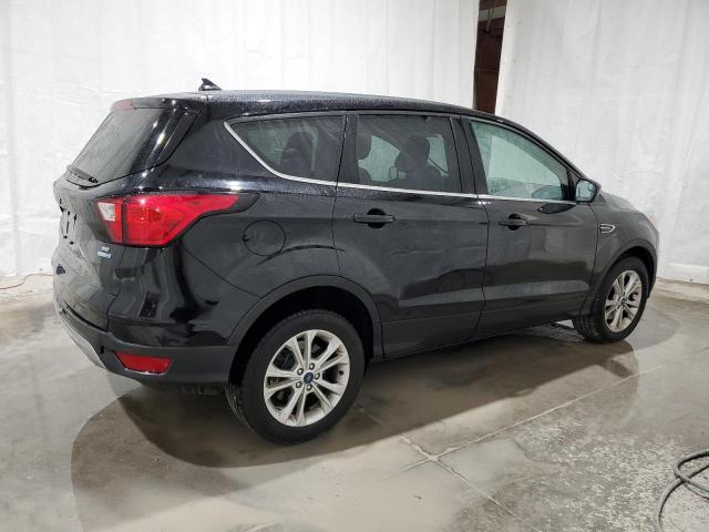 Photo 2 VIN: 1FMCU9GDXKUA28474 - FORD ESCAPE SE 