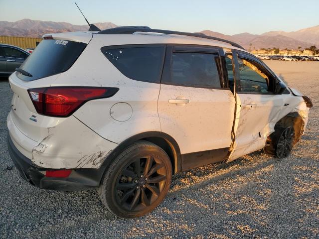 Photo 2 VIN: 1FMCU9GDXKUB06526 - FORD ESCAPE SE 