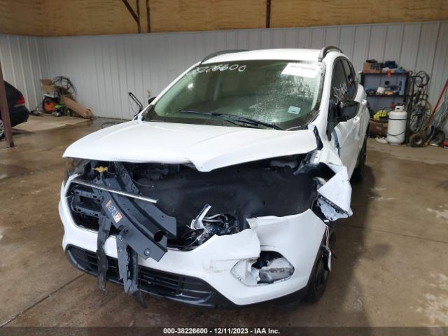 Photo 1 VIN: 1FMCU9GDXKUB80352 - FORD ESCAPE 