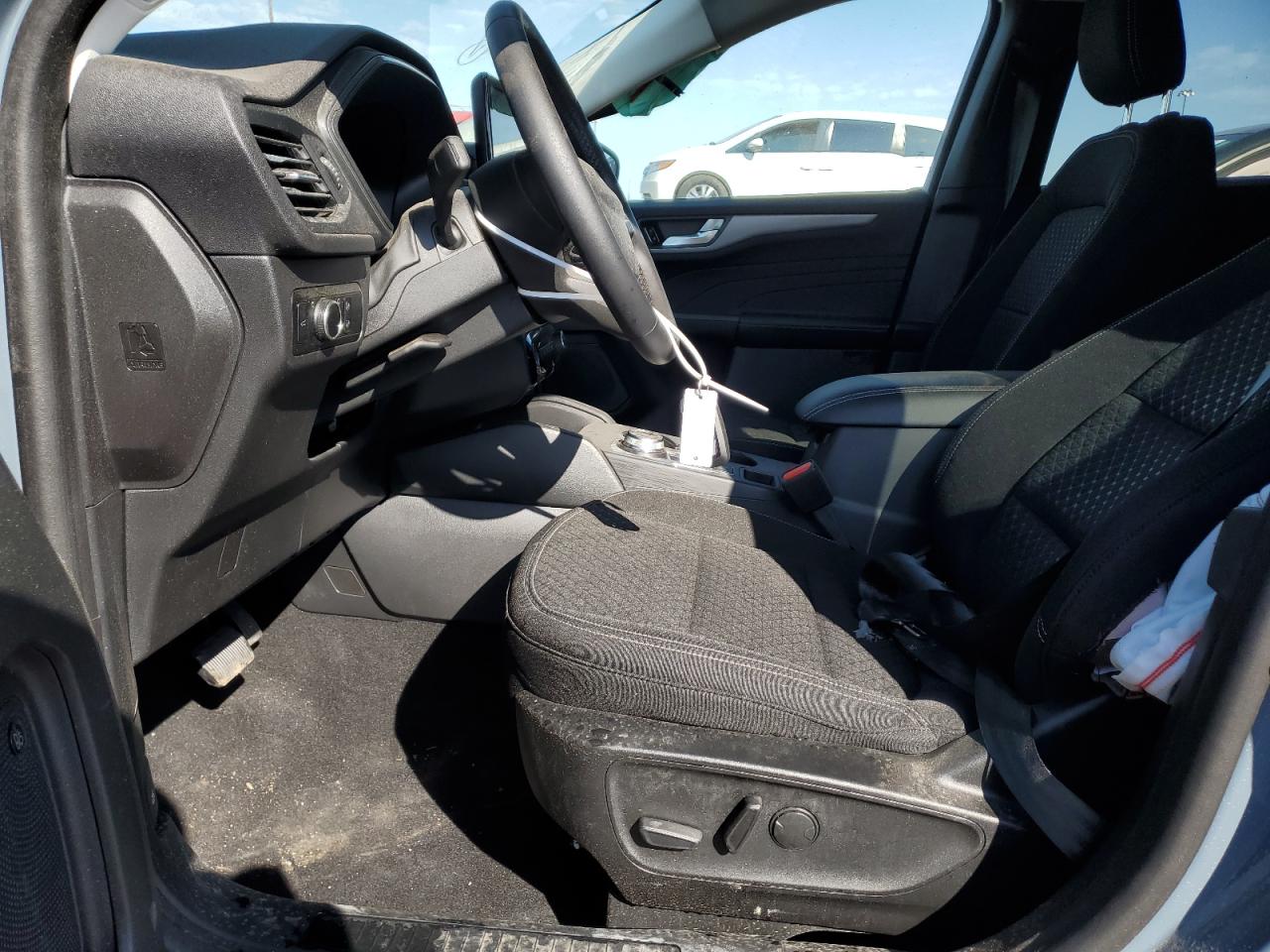 Photo 6 VIN: 1FMCU9GN6PUB01677 - FORD FOCUS 