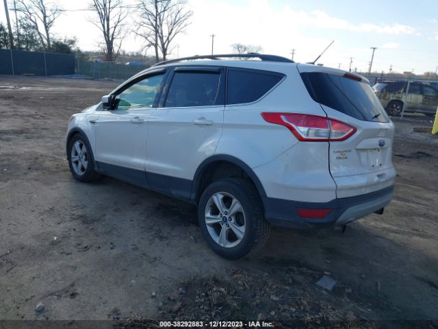 Photo 2 VIN: 1FMCU9GX0DUB87100 - FORD ESCAPE 